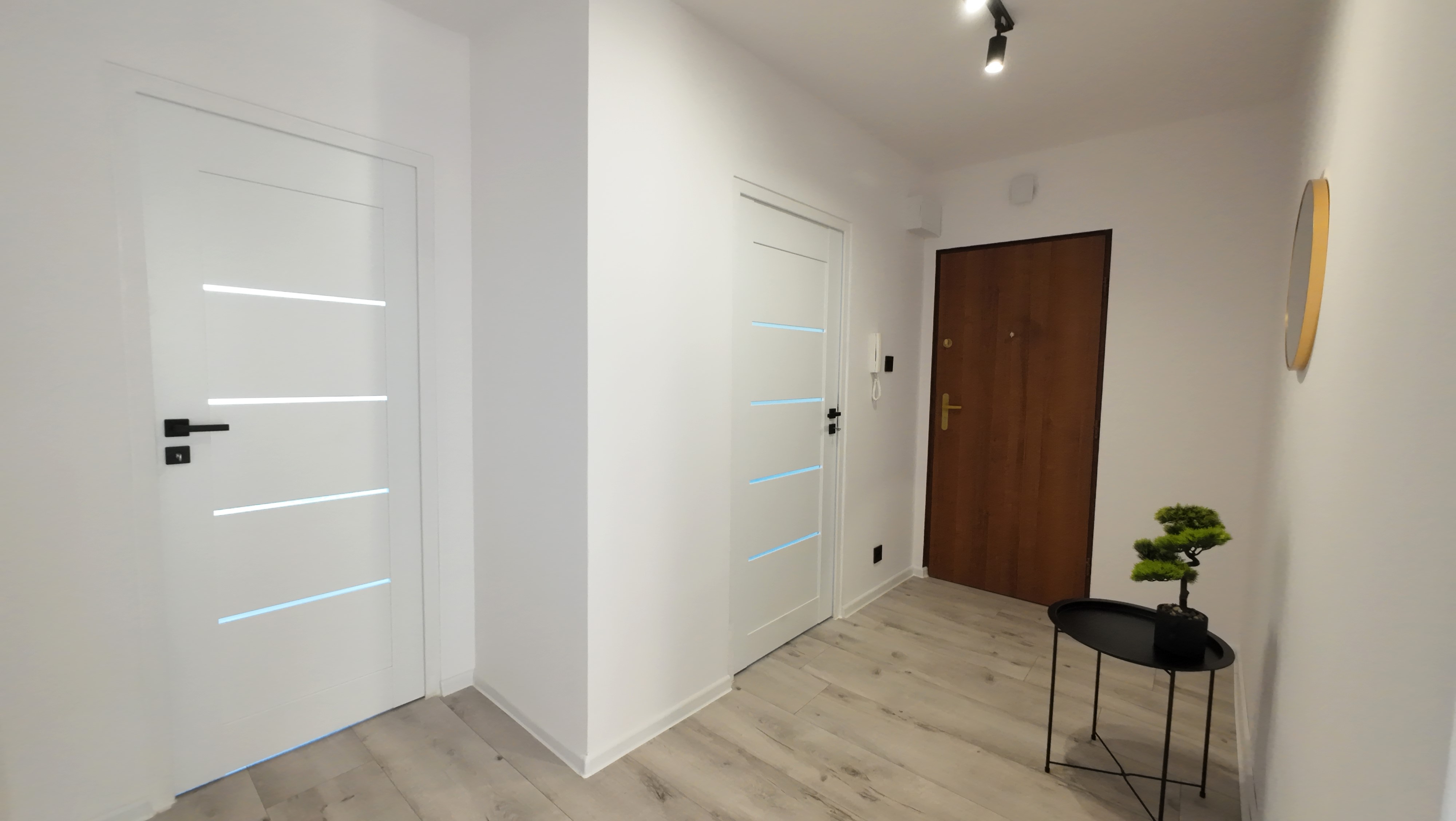 Korytarz po remoncie